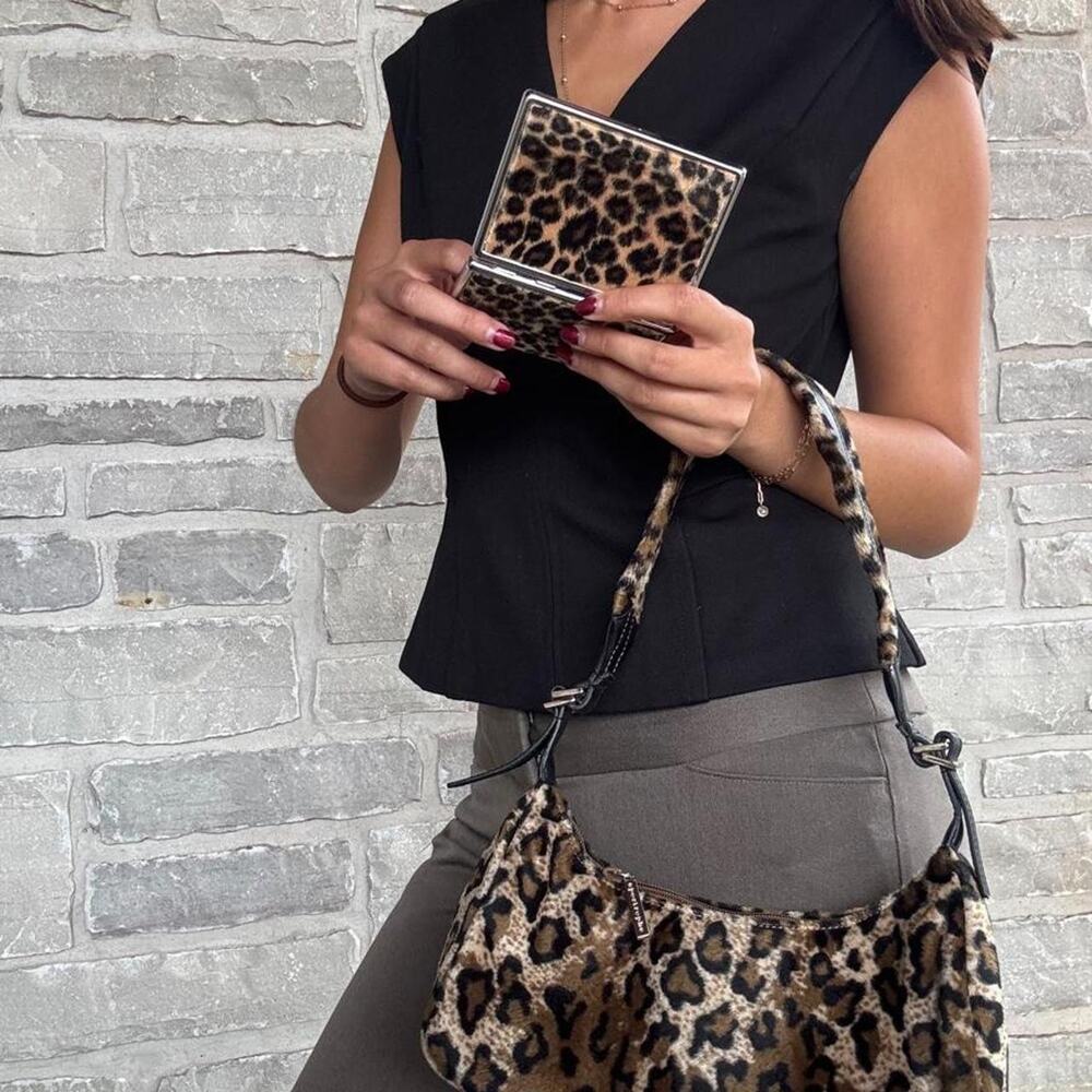 Y2k apostrophe leopard/cheetah print statement Bag + Wallet